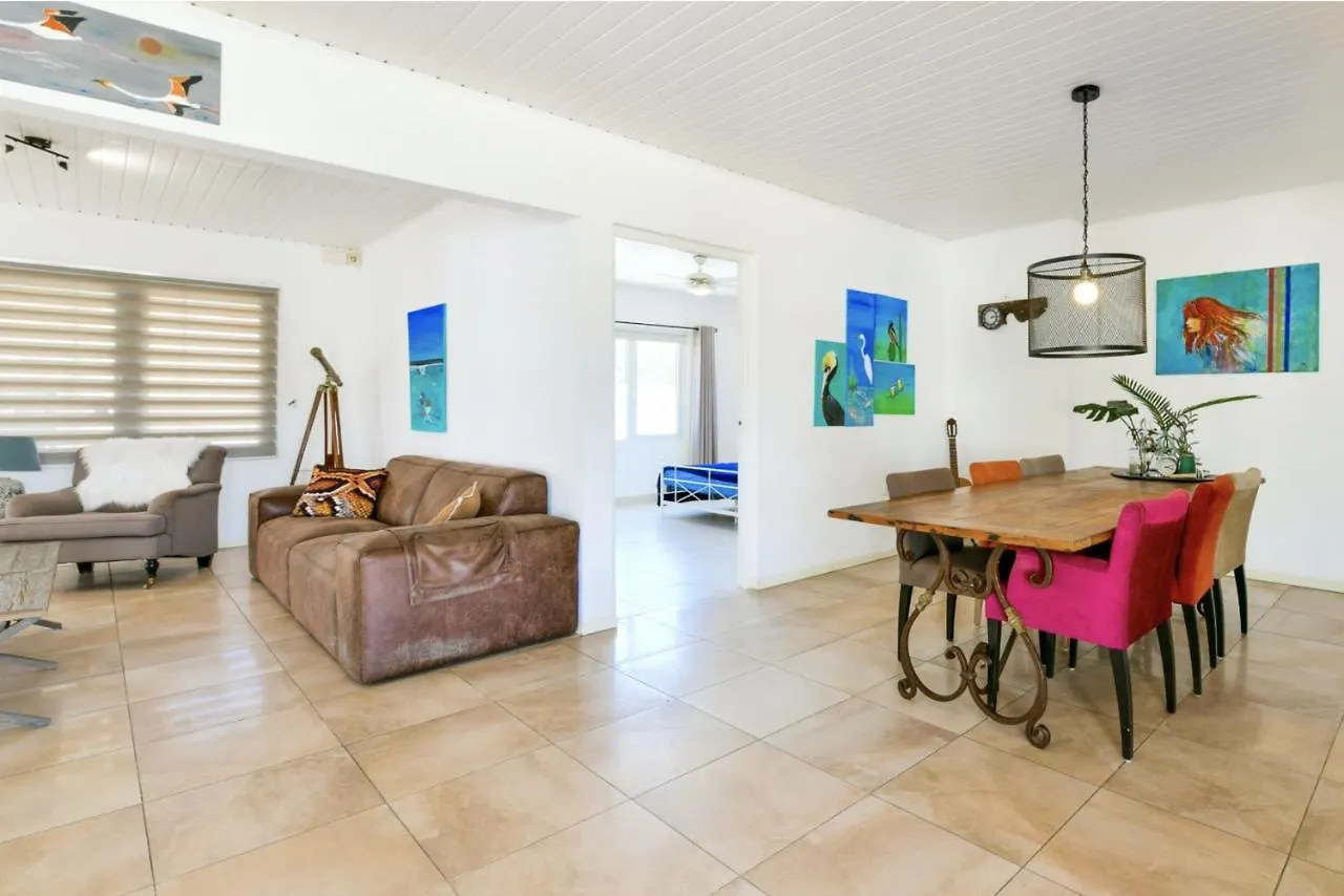 Sunny Palm Beach Villa 0*,  Aruba