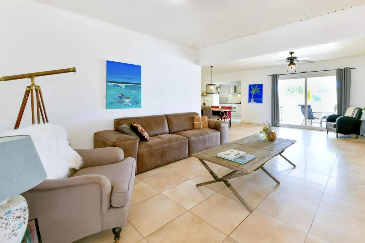Sunny Palm Beach Villa